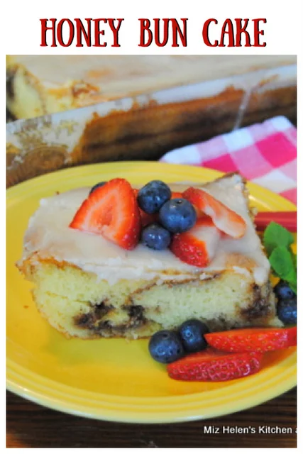 Honey Bun Cake at Miz Helen's Country Cottage