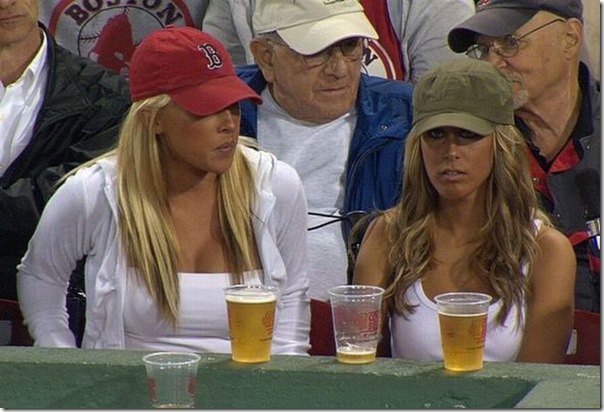 Lindas fãs do beisebol (9)