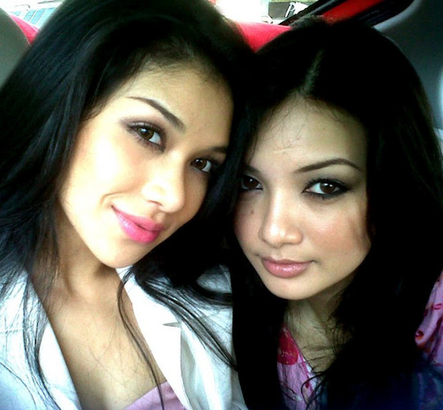 Anzalna Nasir Dan Neelofa