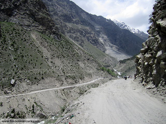 Bad roads on the way to Keylong