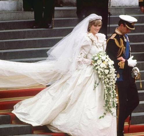 prince charles and princess diana wedding cake. Princess Diana Wedding Ring