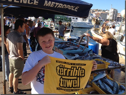 2012-06-16-CpherTowel02FishMarket