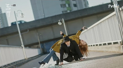 Pedestrian overpass near Yongdap Station 용답역 육교  Grim Reaper Lee Dong wook Wang yoo Sunny Yoo In na