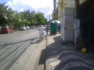 O desconforto causado pelos passeios esburacados