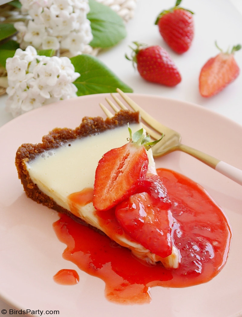 No Bake White Chocolate Strawberry Tart - quick and easy, economical recipe with just a few pantry staple ingredients, and seasonal strawberries! by Bird's Party @BirdsParty #strawberries #summerdessert #nobakedessert #strawberrytart #summertart #summerrecipe #whitechocolatetart #whitechocolatestrawberry