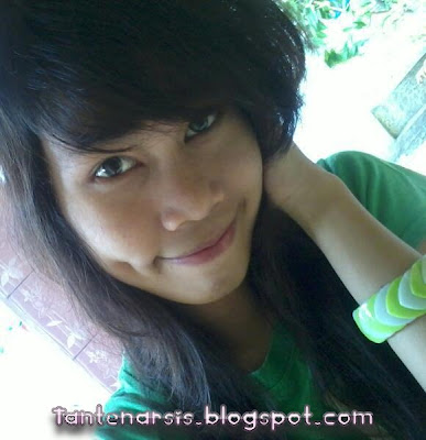 Foto Narsis Cewek Manis dan Cute