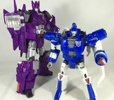 cyclonus and scourge