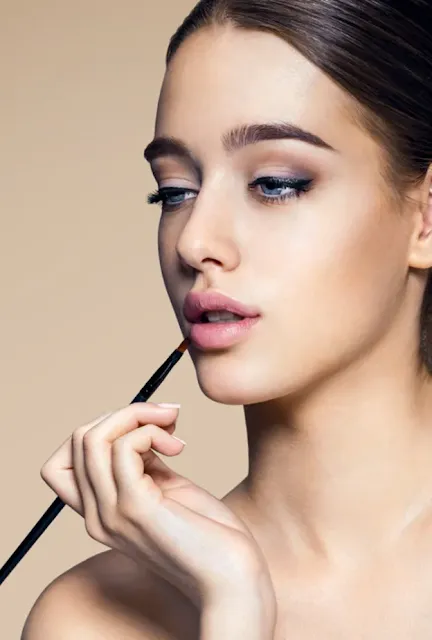 Lips fashion.. موضة شفاه اللاتكس 2024