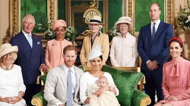 Prince Harry is eager to mend Royal ties before Christmas