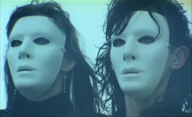 Catherine Herengt and Catherine Lesret in Lost in New York (Perdues dans New York) a 1989 film by Jean Rollin