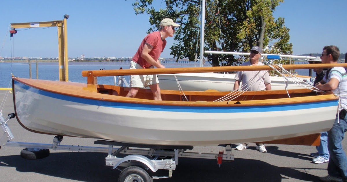 holy boat: discuss lapstrake sailing dinghy plans