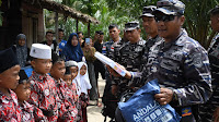 TNI AL Beri Tali Asih Untuk Anak-Anak Pesisir Yang Tangguh, Dukung Semangat Belajar Ditengah Tantangan