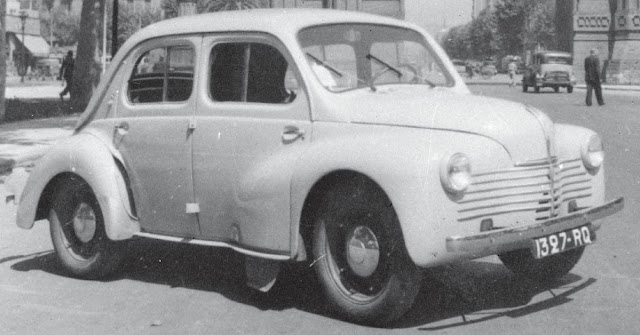 RENAULT 4CV 1947