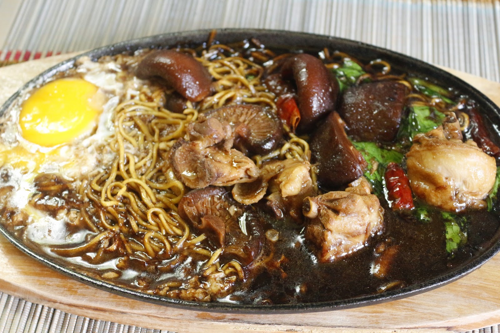 RESEPI CIKGU ANI: YEE MEE SIZZLING