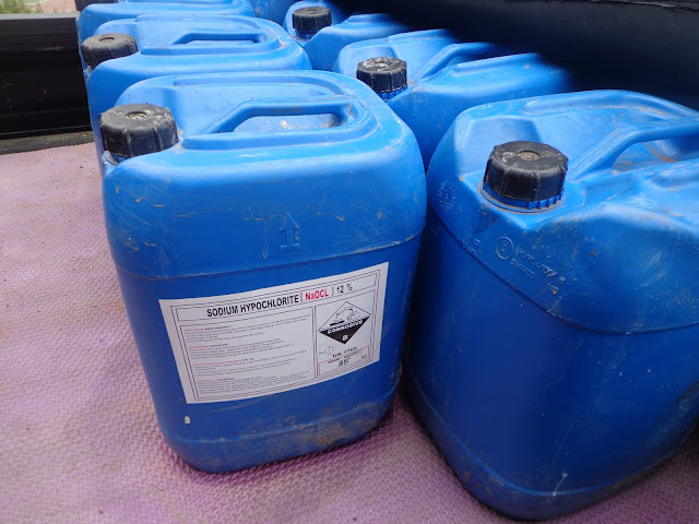 Sodium Hypochlorite berkualitas kemasan Gerigen 35 Kg. Jika anda berminat dapat menghubungi MARKETING LUMADA di 08181 52 111