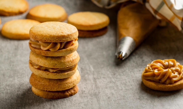 receita de biscoito recheado caseiro com doce de leite