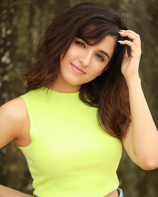 Shirley Setia HD Wallpaper