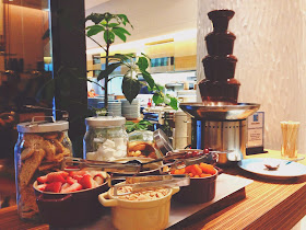 21 on Rajah Days Hotel Zhongshan Park Chocolate Fondue