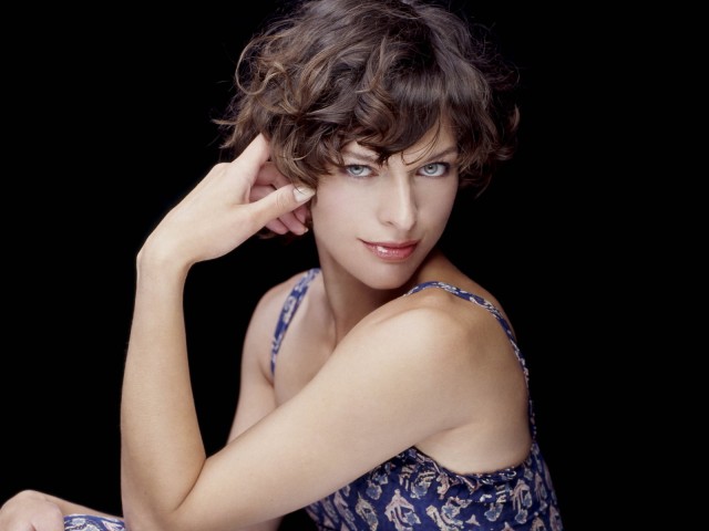 Milla Jovovich  Still,Picture,Image,Photo,Wallpaper,Hot