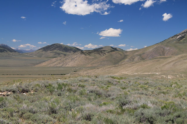 Borah Peak Idaho geology earthquake fault scarp travel trail hiking climbing copyright RocDocTravel.com