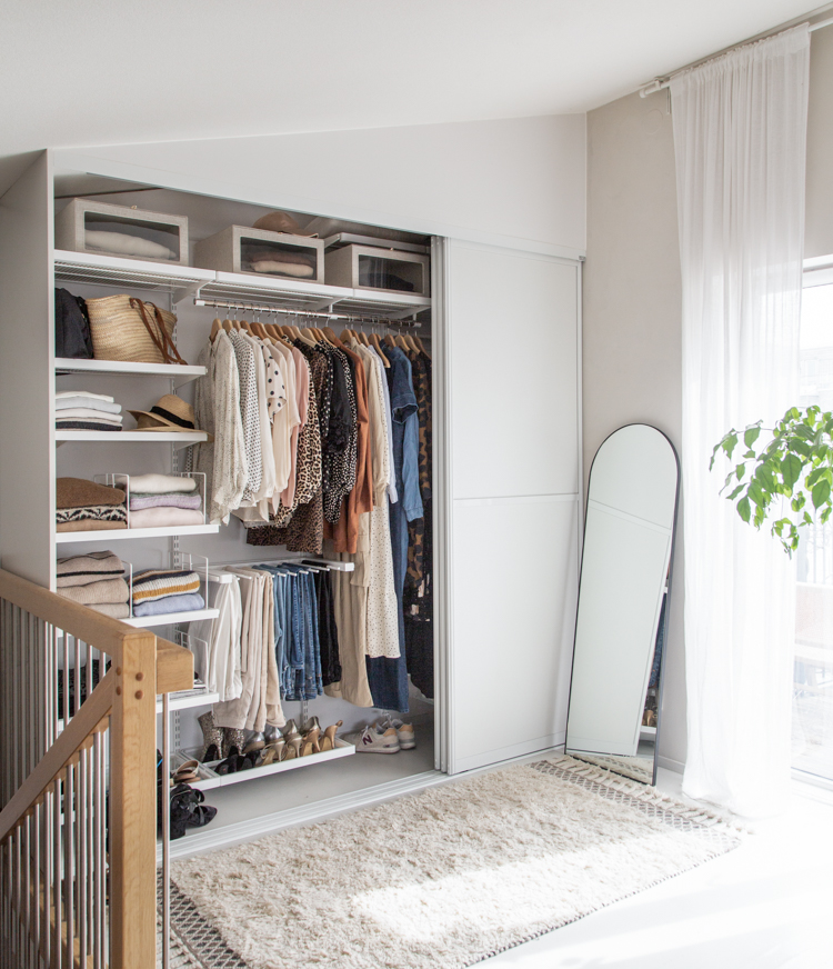 Smart ideas for clothes storage in a small space - IKEA