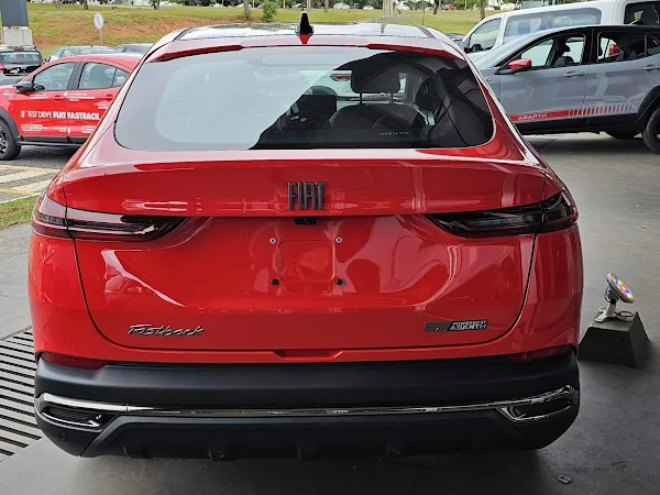 Fiat Fastback Limited Edition Vermelho