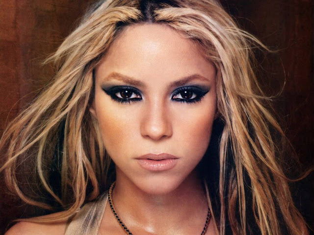 Hot Shakira Pictures