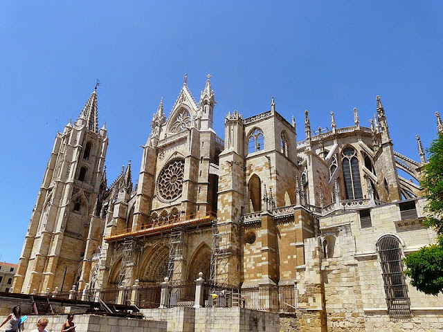 Catedral Gótica de la ciudad de León | Fotos Antiguas | Historia Leonesa | Vidrieras