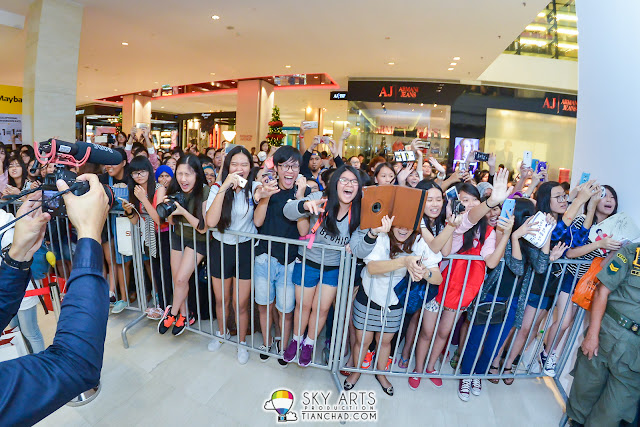 Fans who were excited to see Super Junior KangIn and LeeTeuk