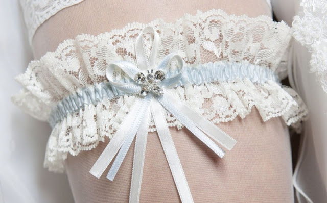 amazing-wedding-garter-ideas-freya-lace-with-crystal-detail