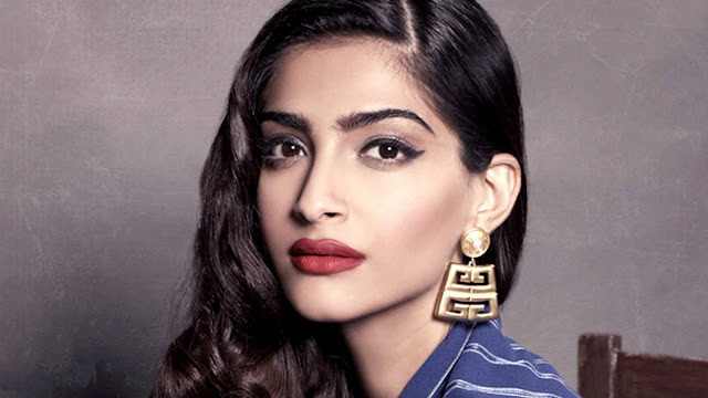 Sonam Kapoor HD Wallpaper