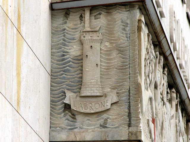 Bas-relief with the story of Livorno, Palazzo del Governo, Livorno