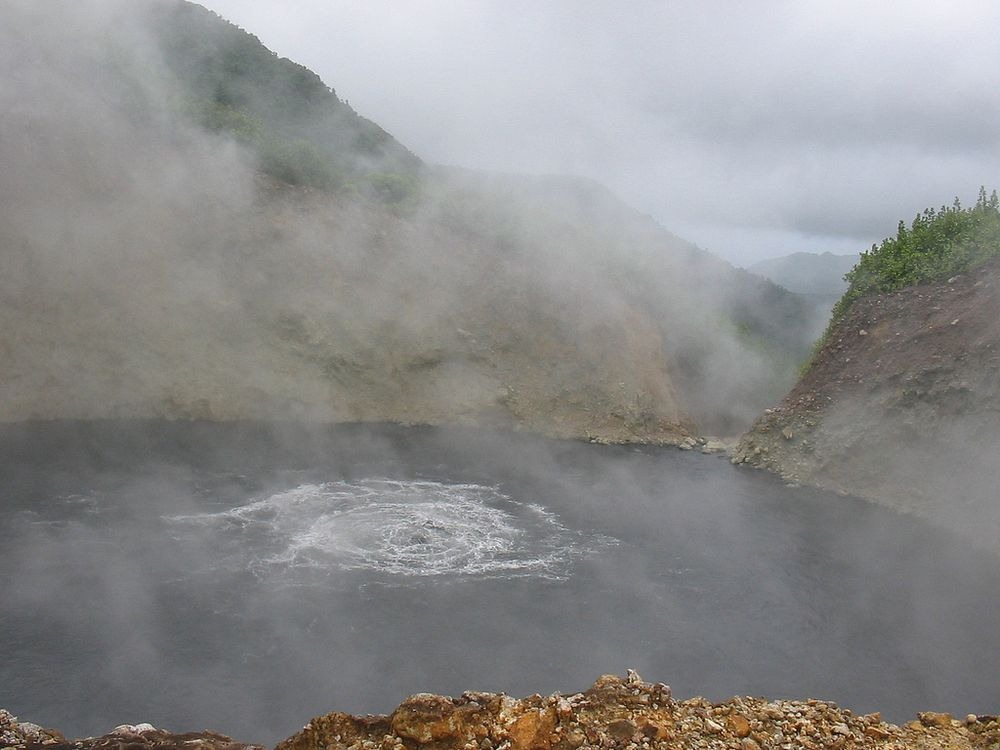 boiling-lake-dominica-1 boiling-lake-dominica-1