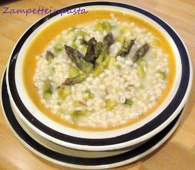 Orzotto con gli asparagi verdi - Ricetta con gli asparagi