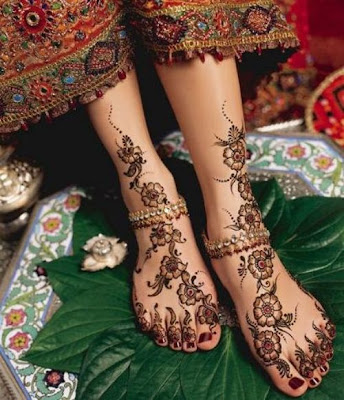 Nice Bridal Mehndi Designs 2013 By Falguni Rajpara 2013 Images For Legs Designs 3 Pics HD