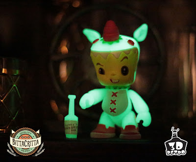 Designer Con 2013 Exclusive MoonSHINE Bitta Critta GID Vinyl Figure by Scott Tolleson