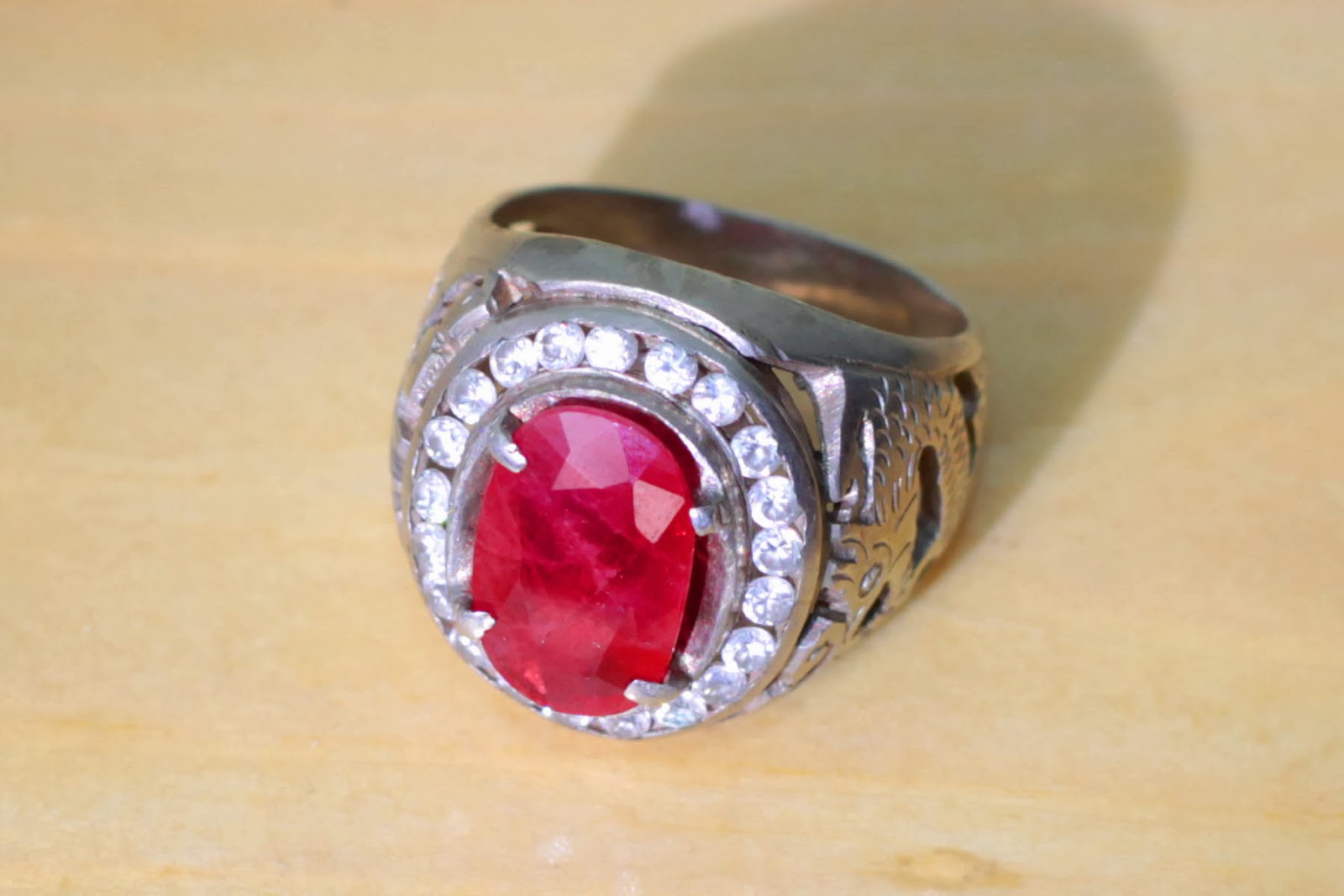 jual beli segala rupa Batu Cincin Pink Ruby Afrika Ruby 