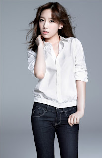 Girls Generation SNSD Taeyeon G-Star RAW Japan