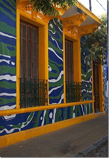 245px-Buenos_Aires_-_Barracas_-_Calle_Lanín_-_20071215o