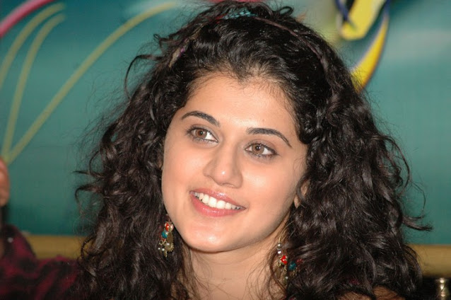 Cute Indian Actress HD Wallpaper, Bollywood Actress HD Photo