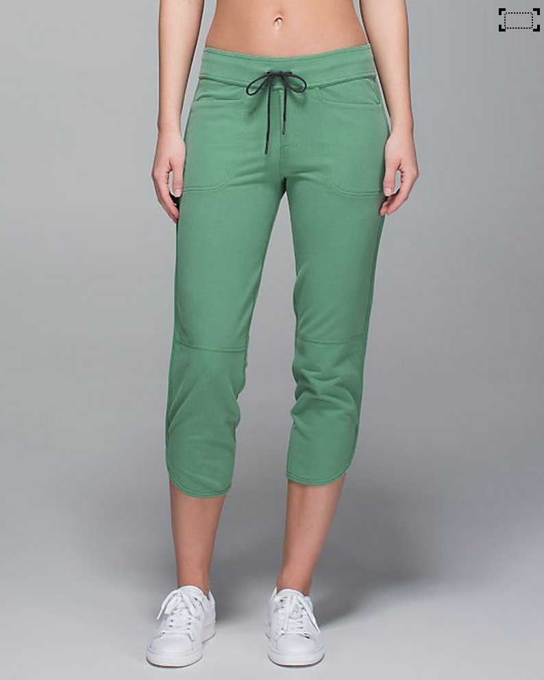 http://www.anrdoezrs.net/links/7680158/type/dlg/http://shop.lululemon.com/products/clothes-accessories/cropped-pants/Keep-It-Cool-Crop?cc=17315&skuId=3596117&catId=cropped-pants