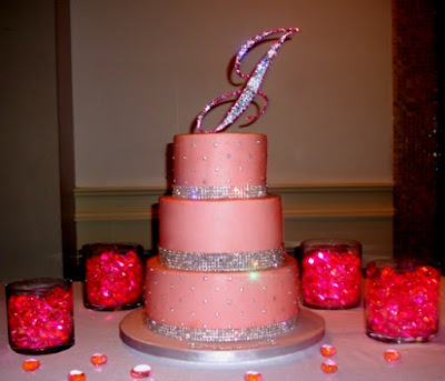 pictures of wedding cakes with bling. or all wedding cakes,