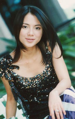 Popular Taiwan-based Malaysian Girl : Angelica Lee Sin Jie