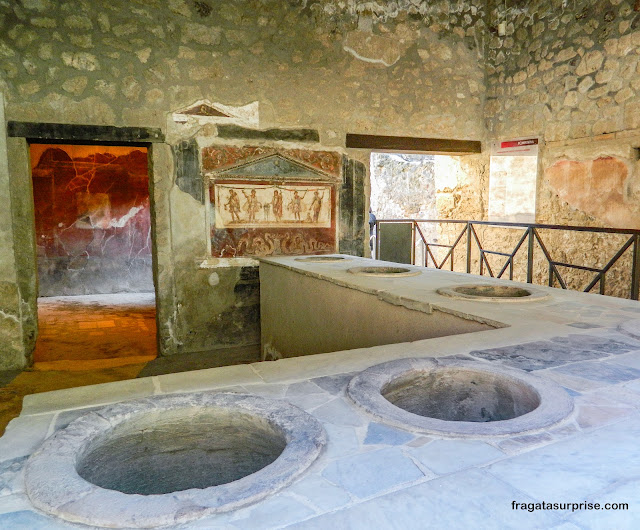 Thermopolium de Vetutius Placidus, uma taberna de Pompeia