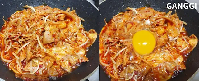 빨갛게-양념-입혀진-고기에-계란-올린-사진