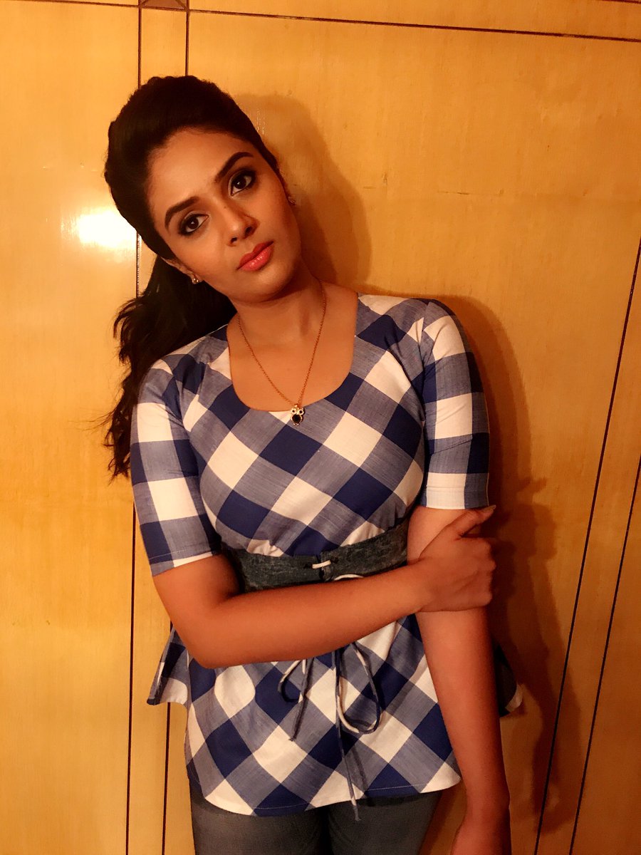 Actress Sreemukhi Latest Images