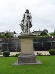 2016.05.24-059 statue de Louis-Jean-Marie Daubenton
