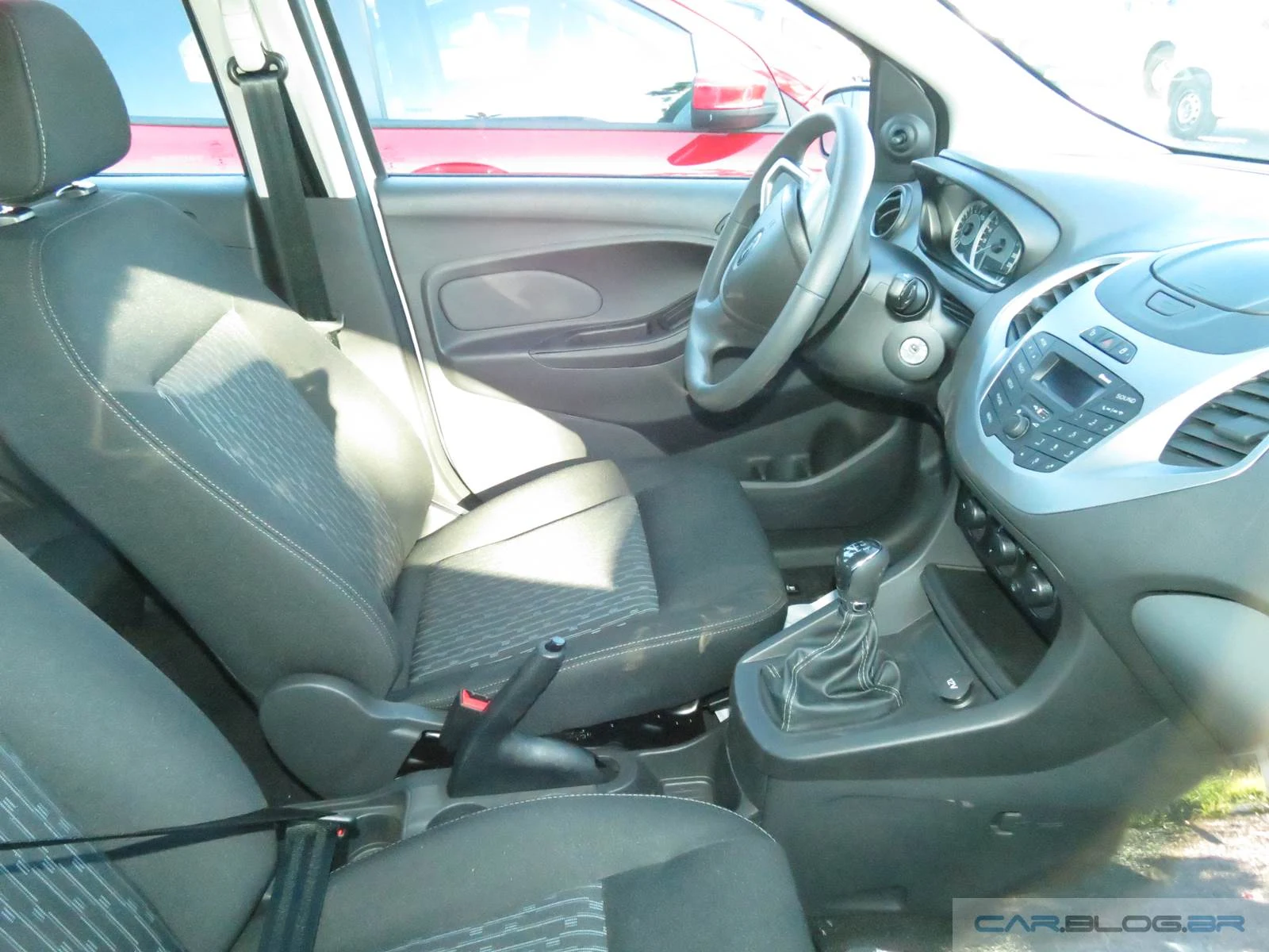 Novo Ford Ka SE 1.5 2015 - interior