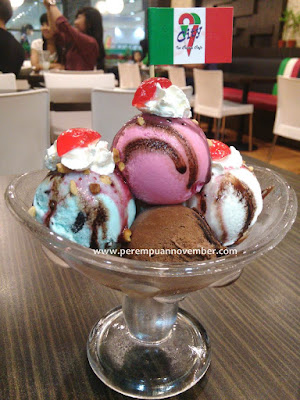 KULINER MEDAN : NGE-ESKRIM DI CITY ICE CREAM CAFE