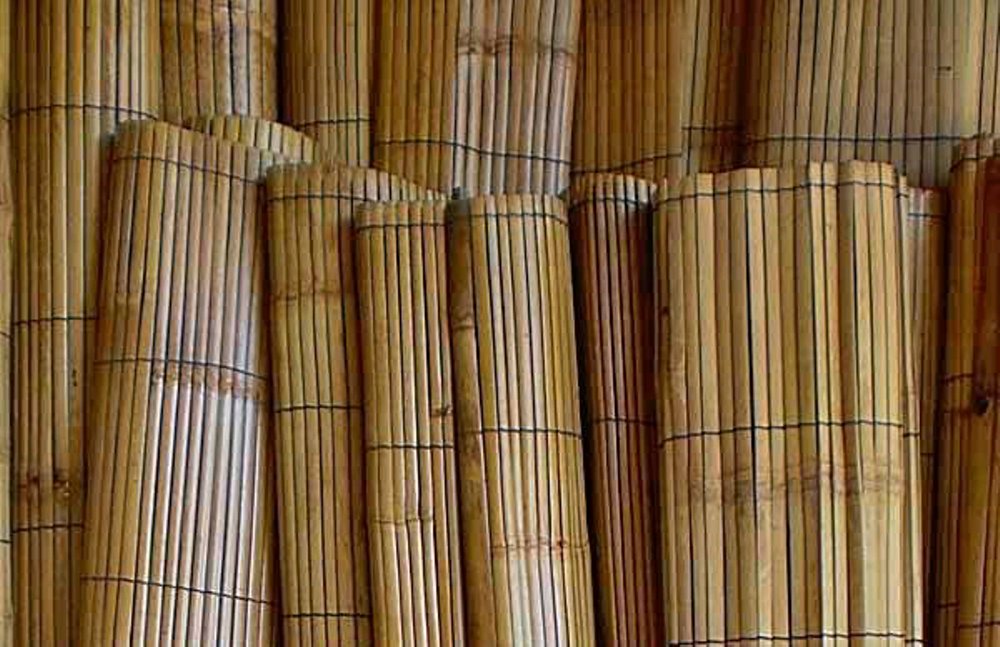 INDUSTRI KERAJINAN  BAMBU SUKABUMI PRODUKSI ANYAMAN  